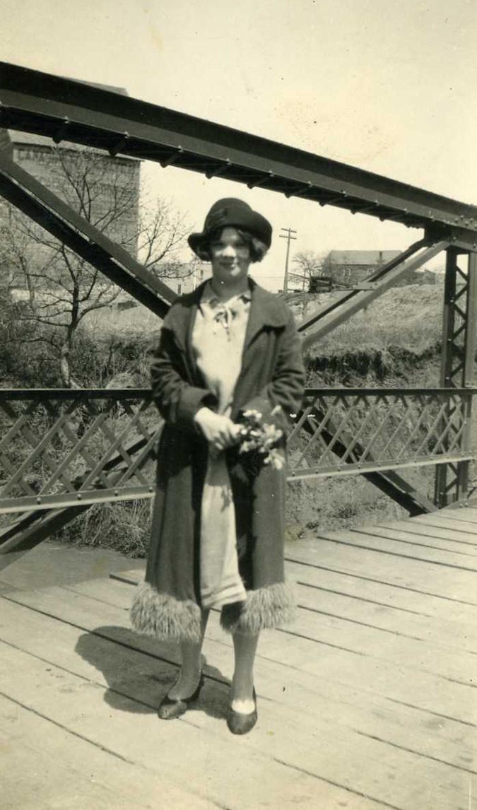 phwomantruss.jpg